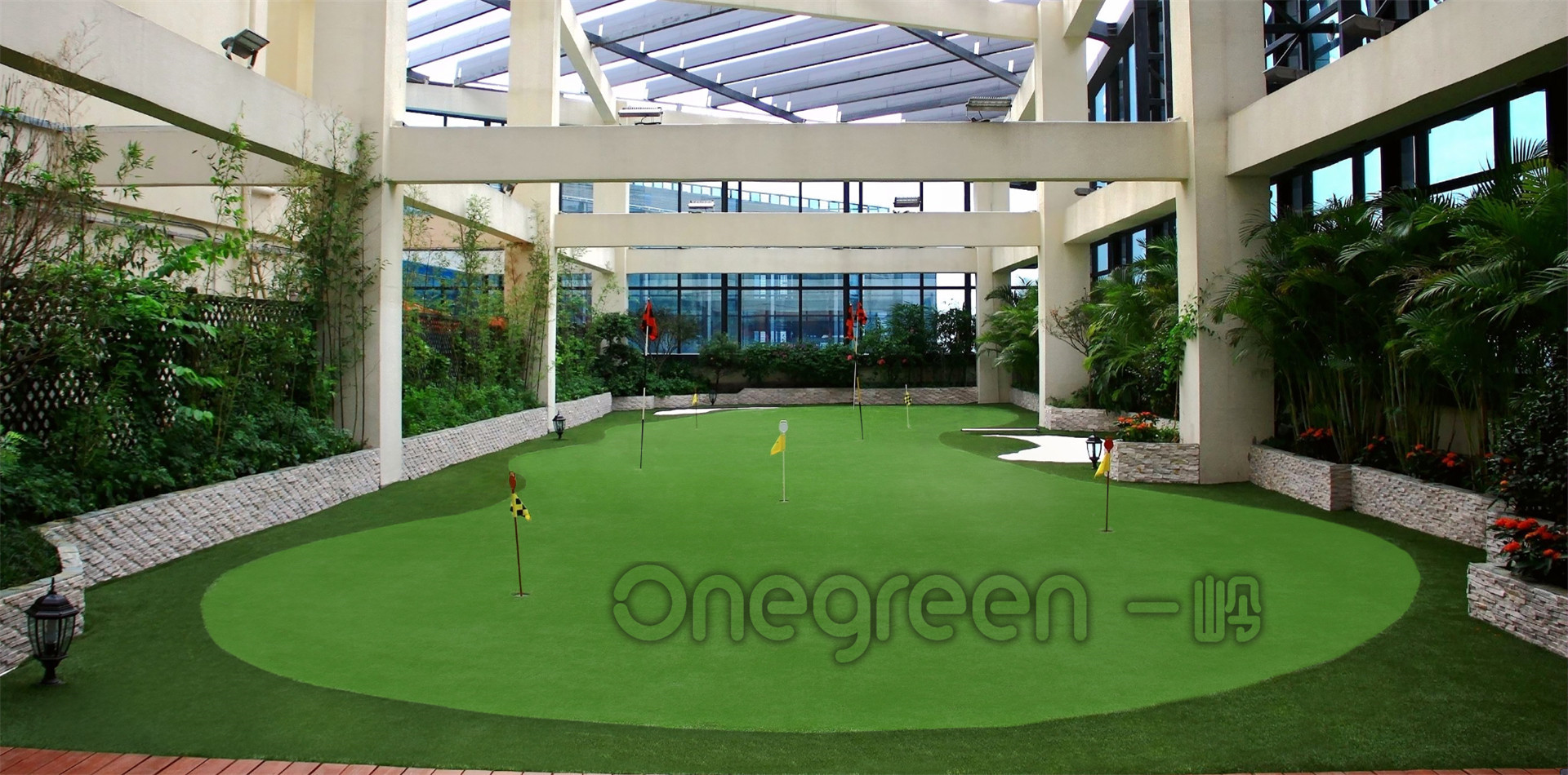 廣東佛山-廣發金融大廈屋頂果嶺